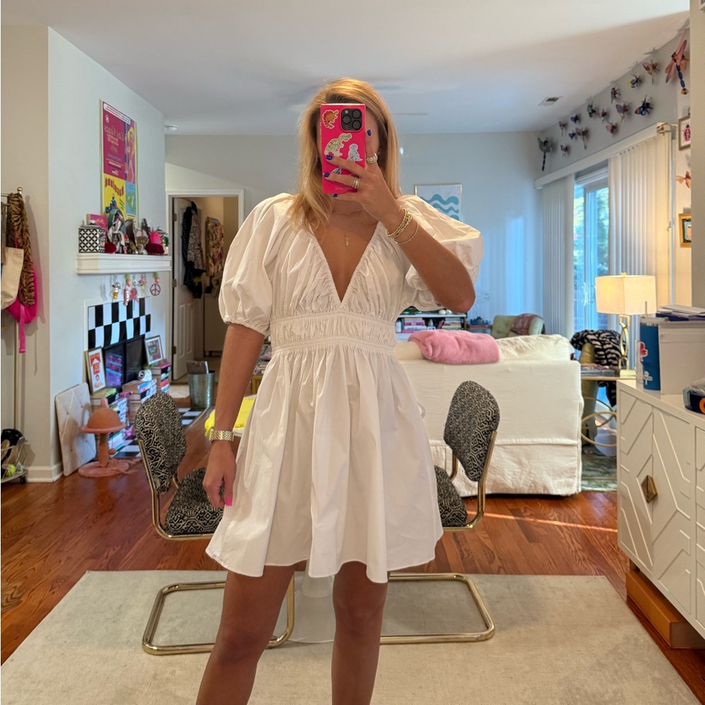 OLIVACEOUS WHITE SMOCKED MINI DRESS LARGE NEW WITH TAGS
